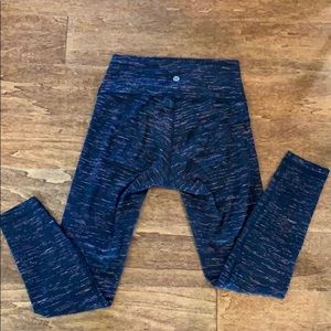 Lululemon leggings size 6 black with coral